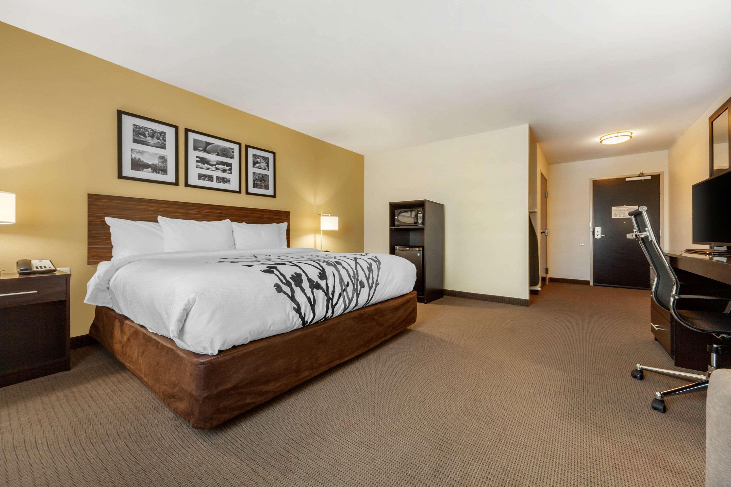 Sleep Inn & Suites Девілс-Лейк Екстер'єр фото